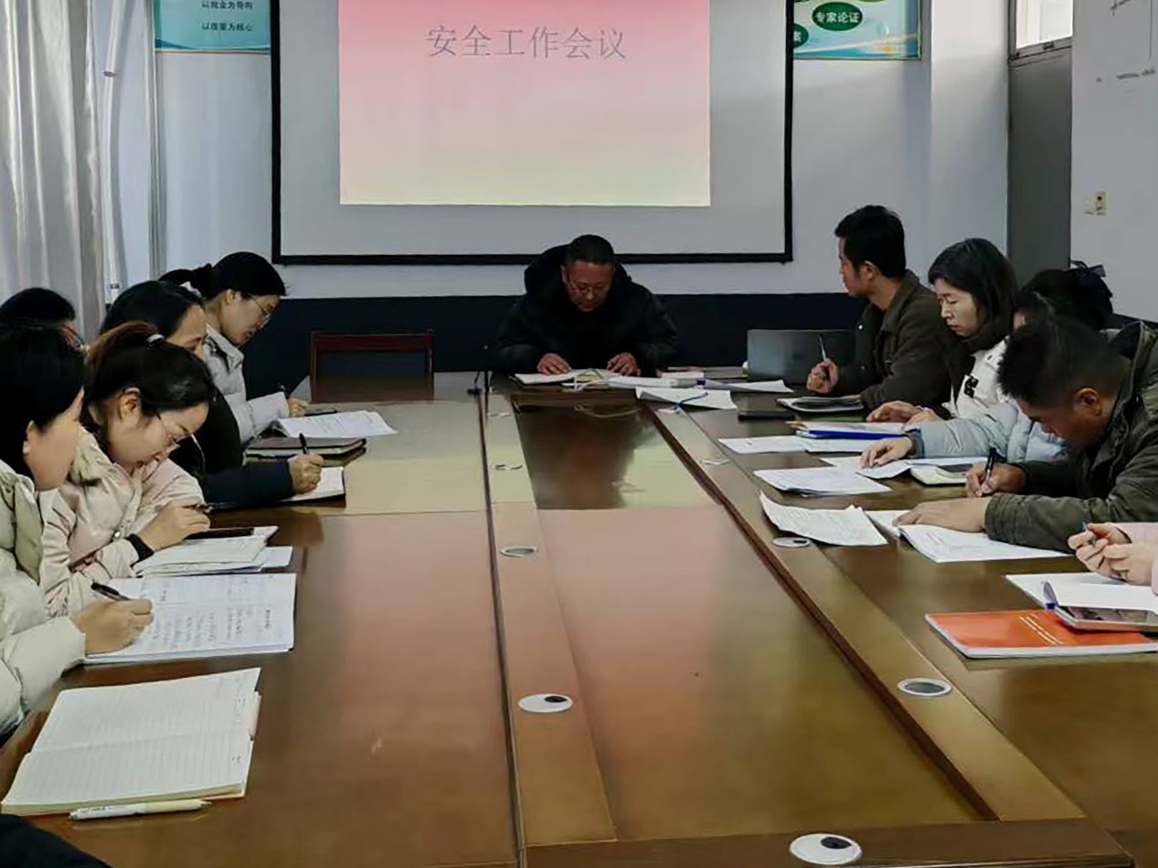 绷紧安全之弦 筑牢发展之基——化工与制药系召开全体教师安全工...