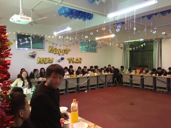 02.jpg